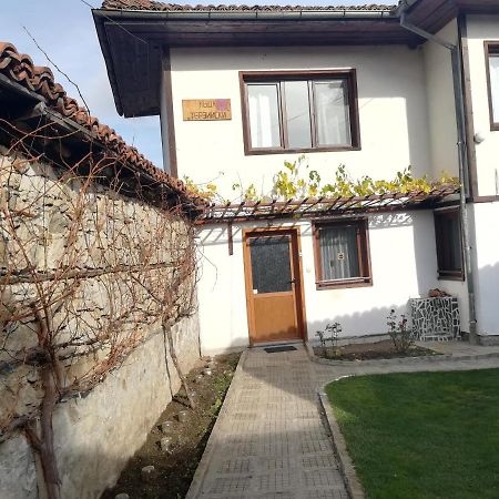 Guest House Terziiski 코프리브시티차 외부 사진
