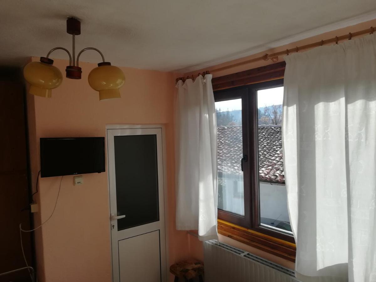 Guest House Terziiski 코프리브시티차 외부 사진